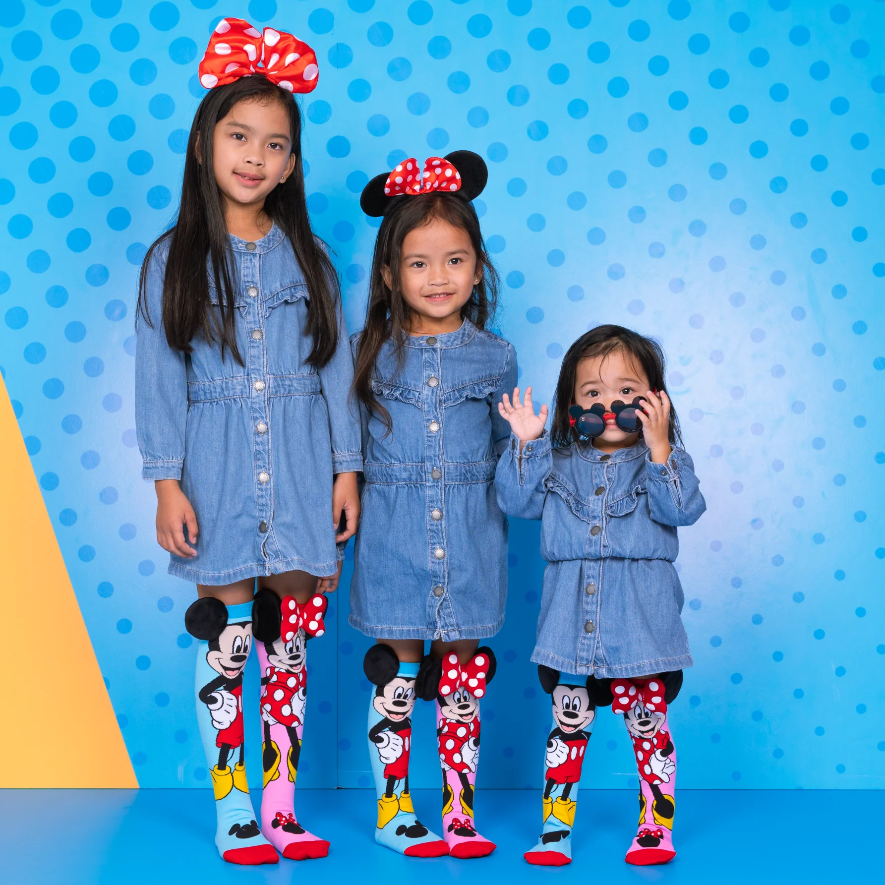 MICKEY AND MINNIE SOCKS - Image 7